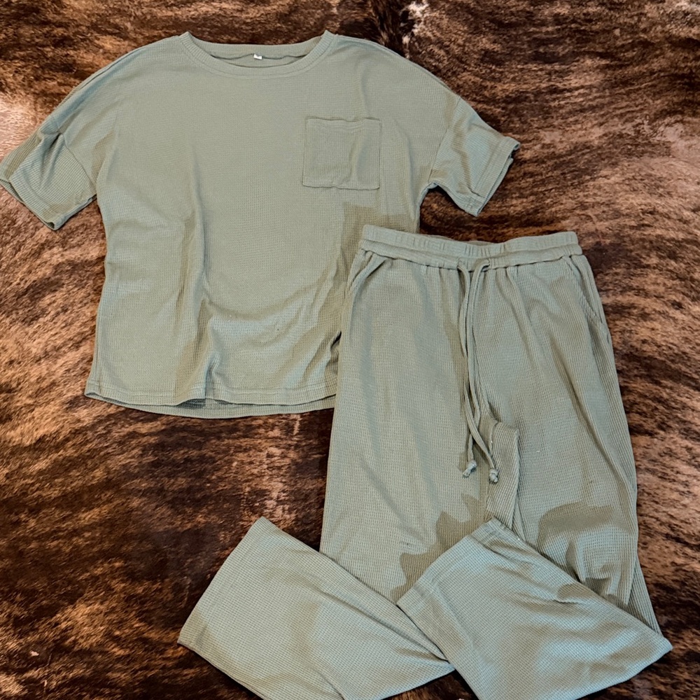 Amazon Women's Waffle-Knit Pajama Set in Sage Green